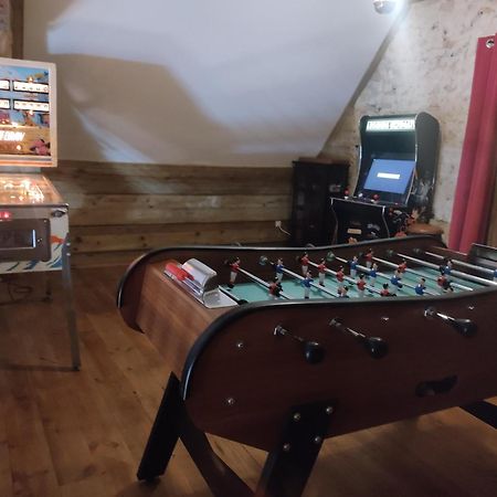 La Valise A Cheval Bed & Breakfast Mezieres-sur-Ponthouin Exterior photo